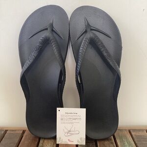 Archies Flip Flops, Men’s size 13 Men, Black